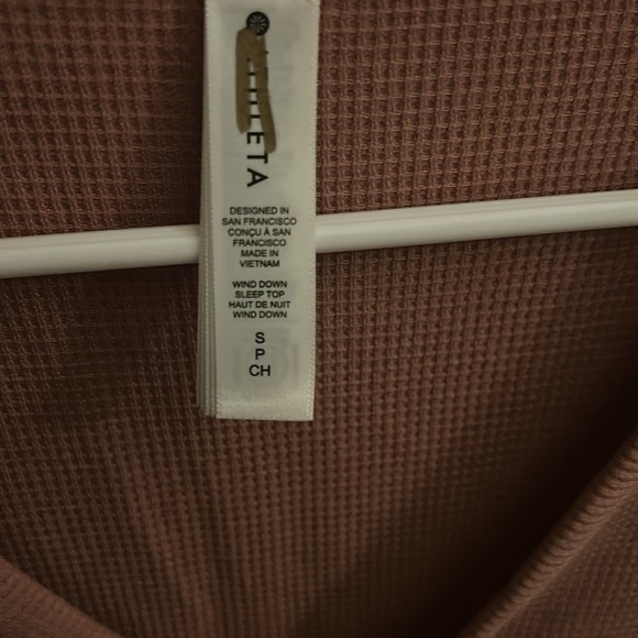 NWT Athleta Wind Down Sleep Top Pink- Small - Picture 2 of 6